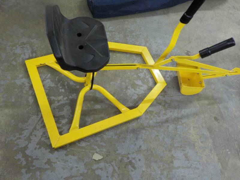 lot 198 image: Playground Metal Digger...