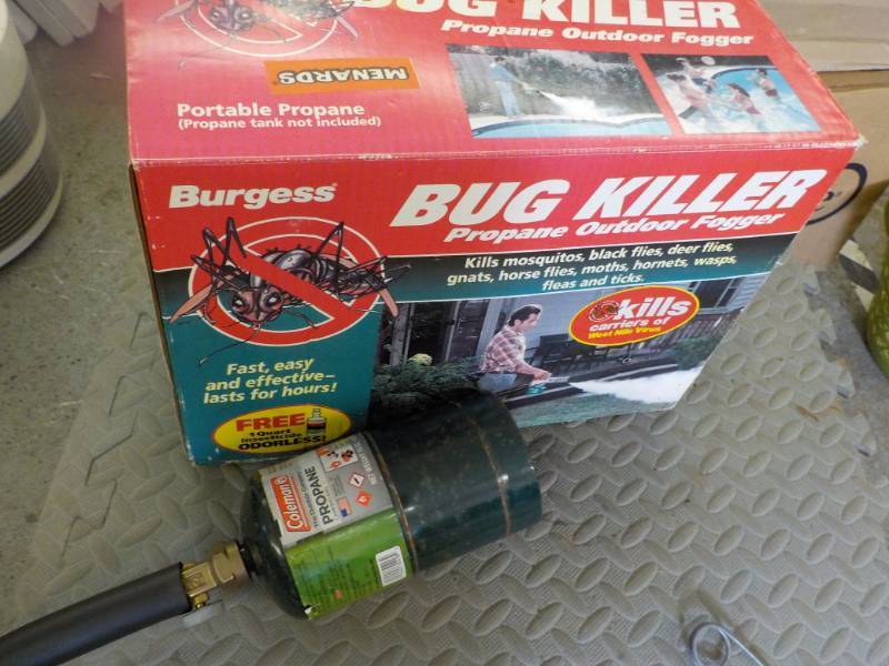 lot 203 image: Burgess Bug Killer and Propane...