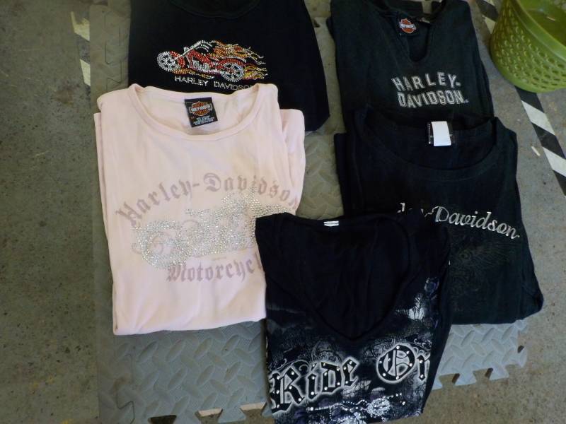 lot 205 image: 5 Cycle T Shirts L and XL in a Laun...