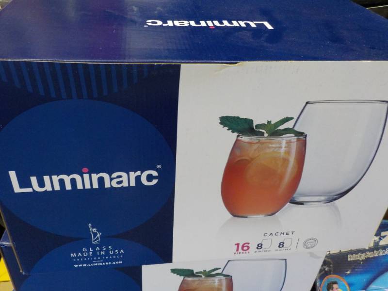 lot 235 image: Luminarc Set of 16 Glasses...