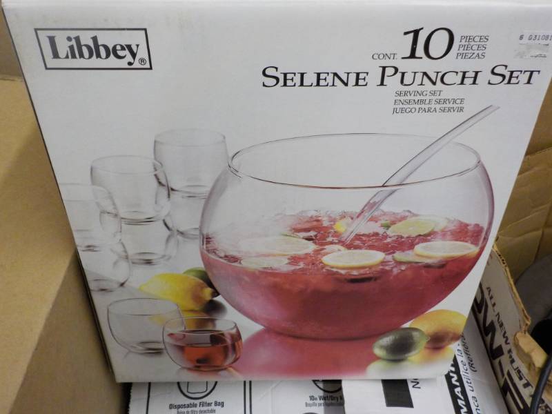 lot 265 image: New Libby set of 10 Selene Punch Bo...