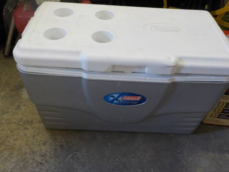 lot 287 image: Coleman Extreme Cooler...
