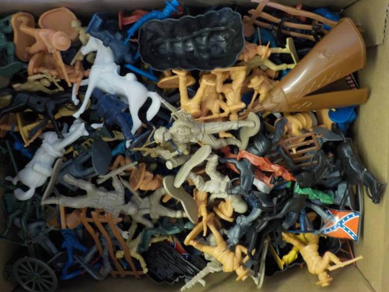 lot 311 image: Army and Western Figurines and Anim...