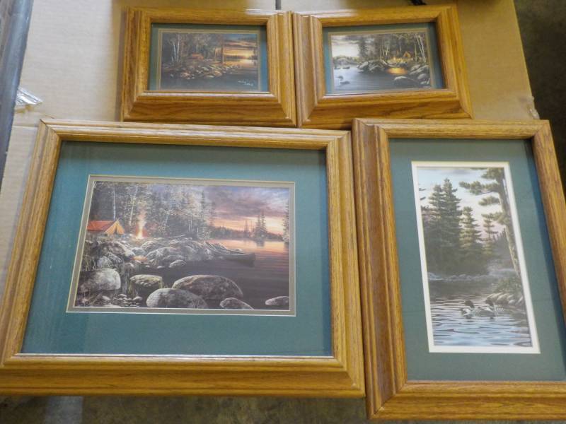 lot 323 image: 4 Wildlife Framed Prints...