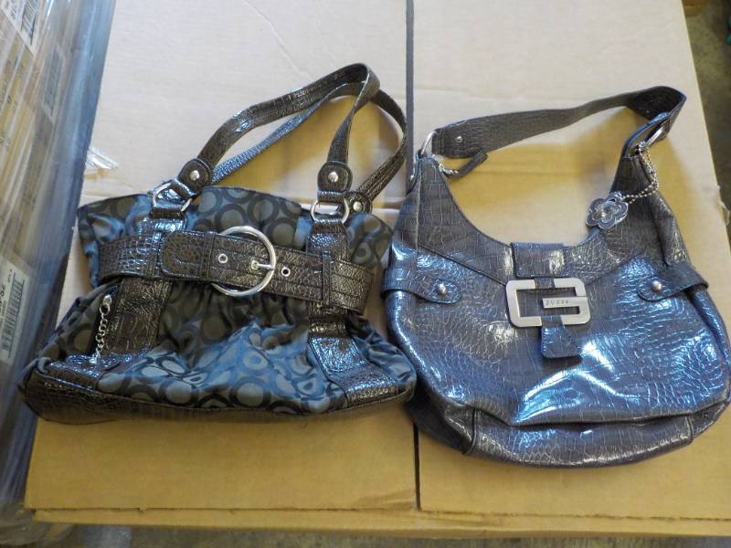 lot 333 image: 2 Guess Purses...