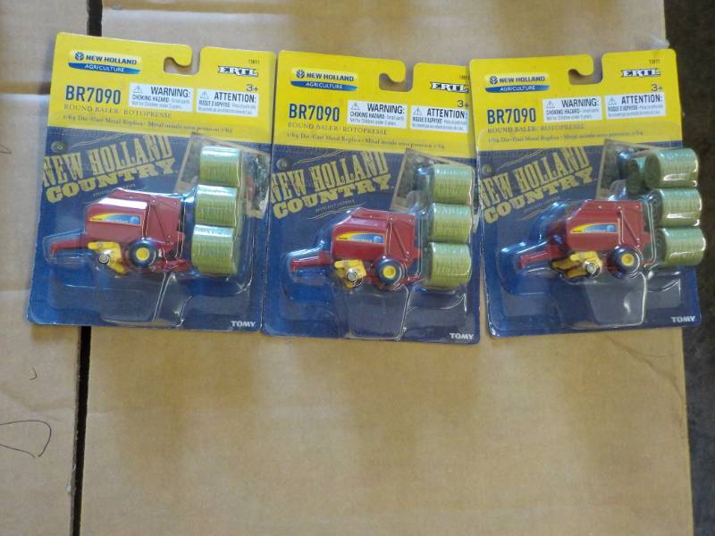 lot 344 image: 3 ERTL BR7090 Balers new in packag...
