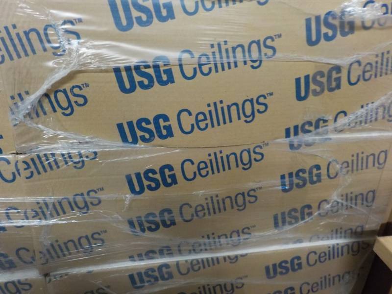 lot 374 image: USG Ceiling Tile 5 Cartons of White...