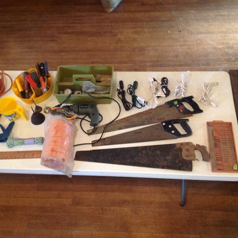 lot 172 image: 8 Table of Tools