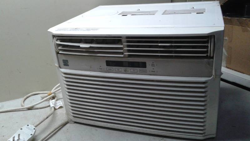 lot 12 image: Kenmore 6000btu Window Air Conditioner, Used, Shows Wear, Does Not Blow Air On High, Missing Top Mounting Bracket