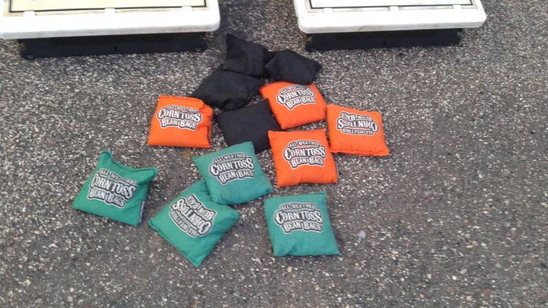 lot 72 image: Travel Corn Hole Bean Bag Game