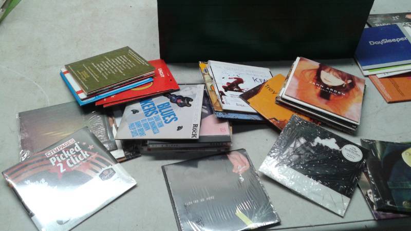 lot 78 image: Lot Of Mixed Single CDs, A Lot Of Obscure Titles
