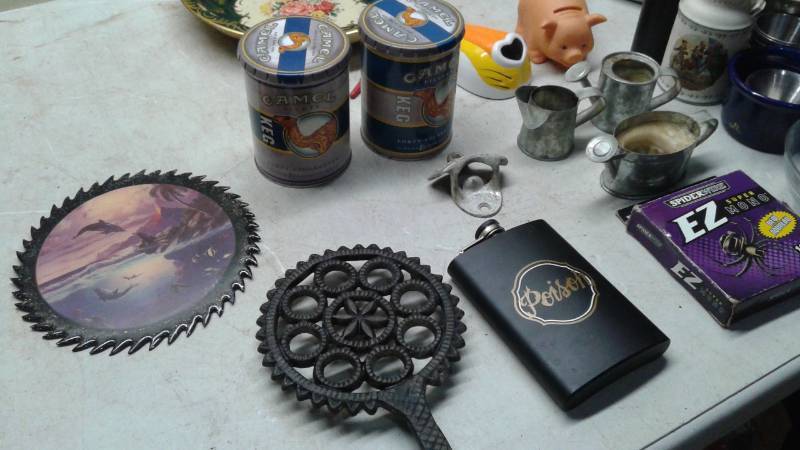lot 89 image: Lot Of Small Collectibles