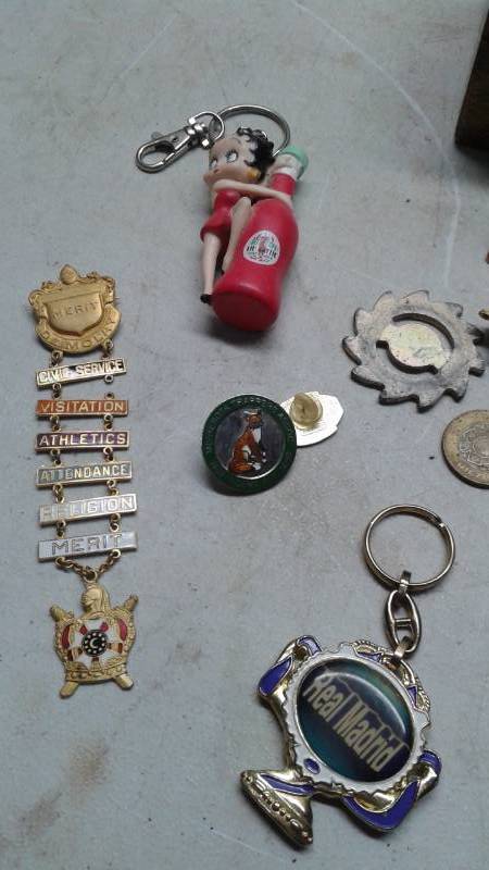 lot 92 image: Box Filled With Small Collectibles, Pins, Medals, Other Items