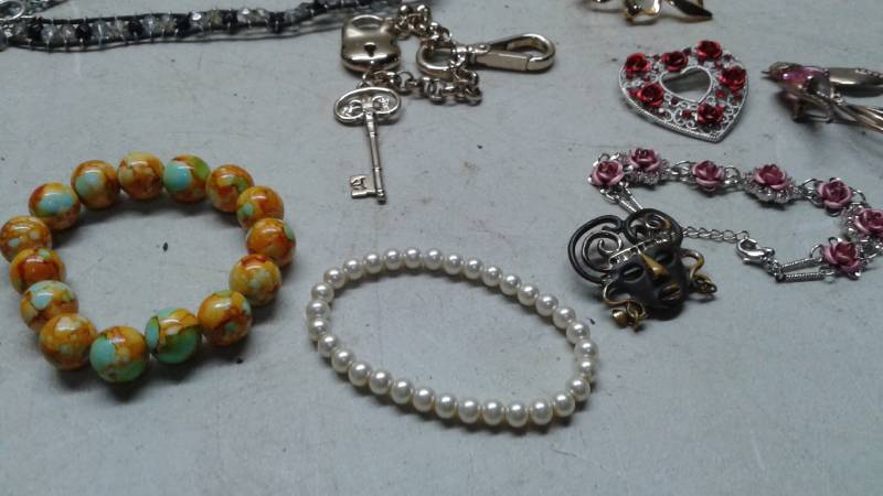 lot 94 image: Lot Of Bracelets And Other Jewelry