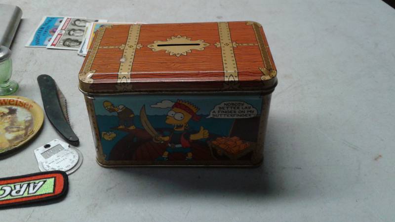 lot 96 image: Lot Of Collectibles, Some 1970s Baseball Cards