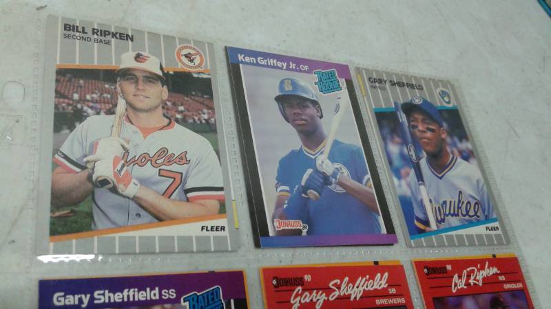 lot 114 image: Page Of Vintage Baseball Cards, Griffey Jr Rookie, Others