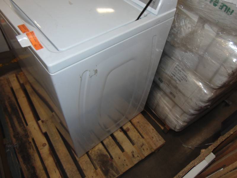 lot 201 image: Whirlpool 3.5-cu ft Top-Load Washer with Agitator (White) WTW4816FW
