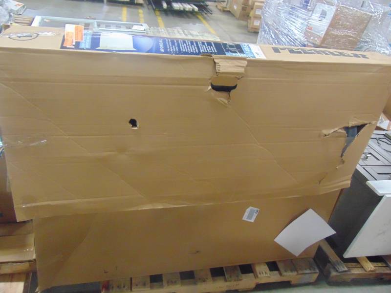 lot 211 image: Peerless Avondale High Gloss White High-impact Polystyrene Bathtub Wall Surround (Common 32-in x 60-in Actual 58-in x 31.25-in x 60-in) 39964.0