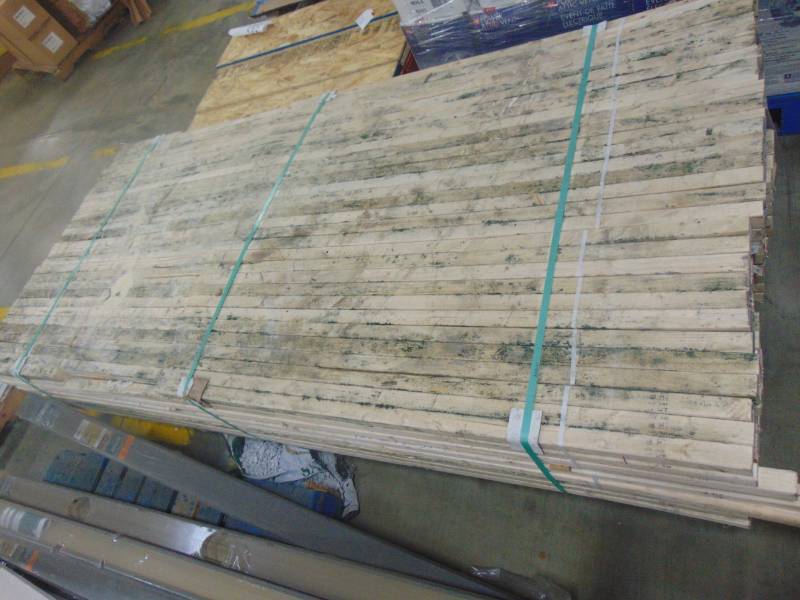 lot 300 image: Dimensional Lumber 2 in. x 2 in. x 8 ft.  (270 Pieces) H278492