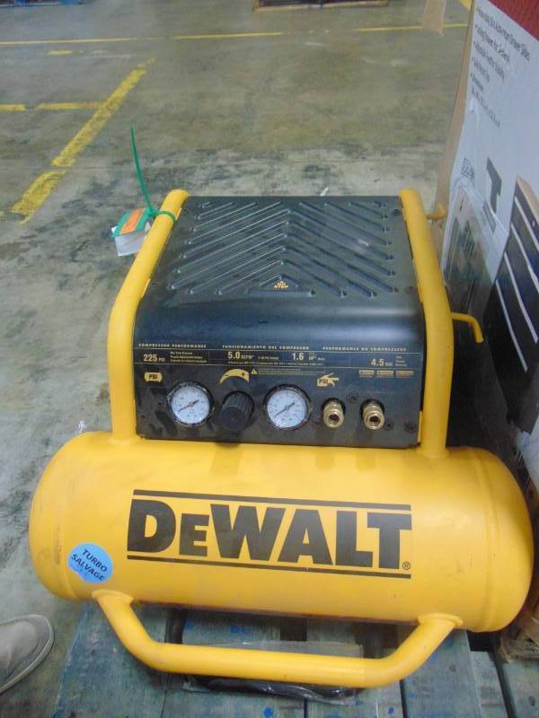 lot 302 image: DEWALT 4.5 Gal. Portable Electric Air Compressor D55146