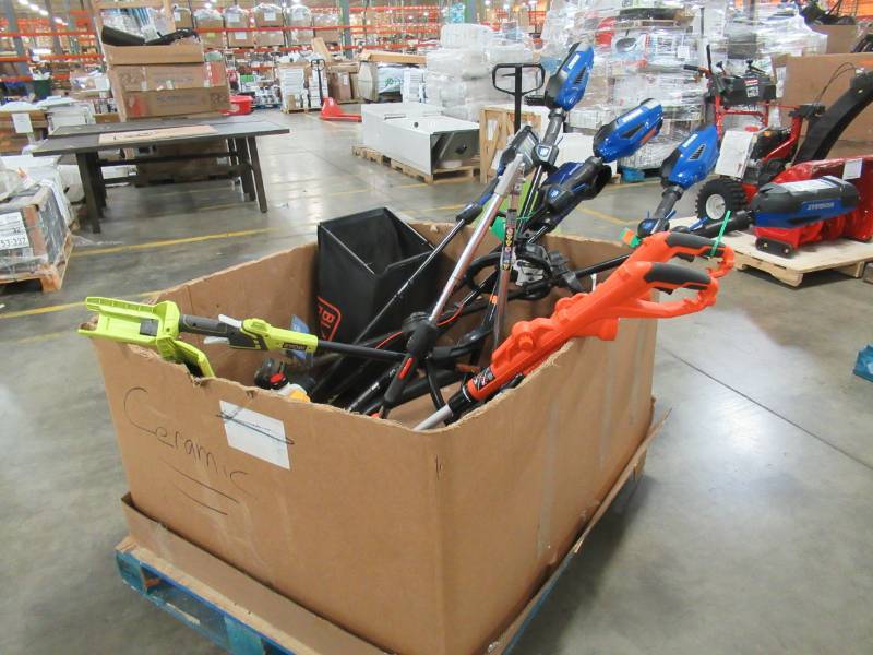 lot 21 image: WHOLESALE MIXED PALLET OF RETURNS - ELECTRIC LAWN TRIMMERS