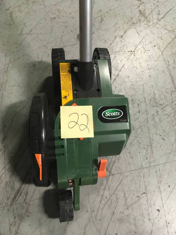 Scotts 7.5 in. 11 Amp Electric Edger in good condition