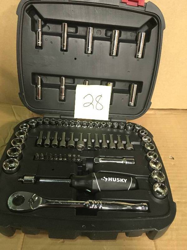 Husky Mechanics Tool Set (65-Piece) in good condition