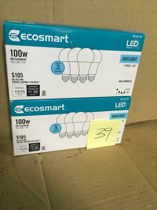 Ecosmart 4 pack LED Daylight 14.5 watt A19 bulbs 100 watt not used