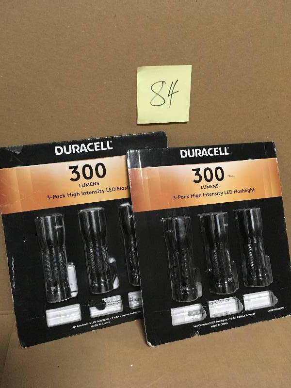 Duracell 300-Lumen LED Flashlight with Batteries (3-Pack) MISSING BATERIES