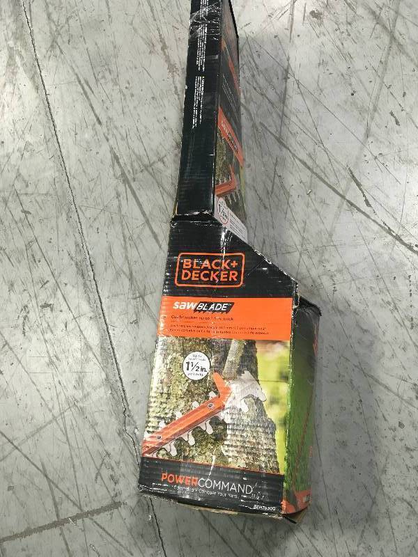 lot 2 image: BLACKDECKER 20 in. 3.8-Amp Corded Electric Hedge Trimmer in good condition