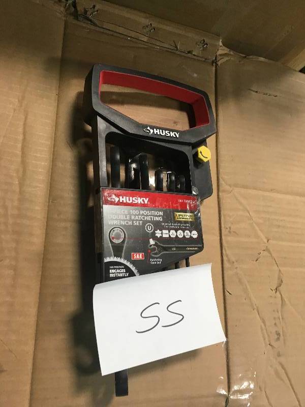 lot 55 image: Husky 100-Position Double Ratcheting Wrench Set SAE (6-Piece) in good condition