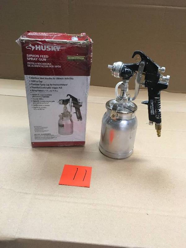 lot 11 image: Husky Siphon Feed Spray Gun in good condition