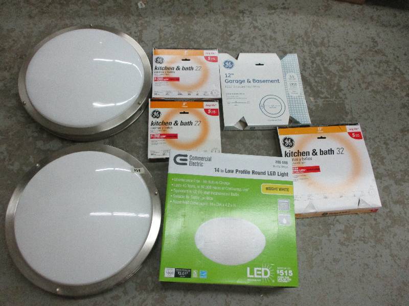 lot 34 image: Lights from a remodel they all work good and some extra new bulbs