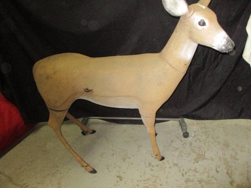 lot 41 image: Life Sized Deer Decoy