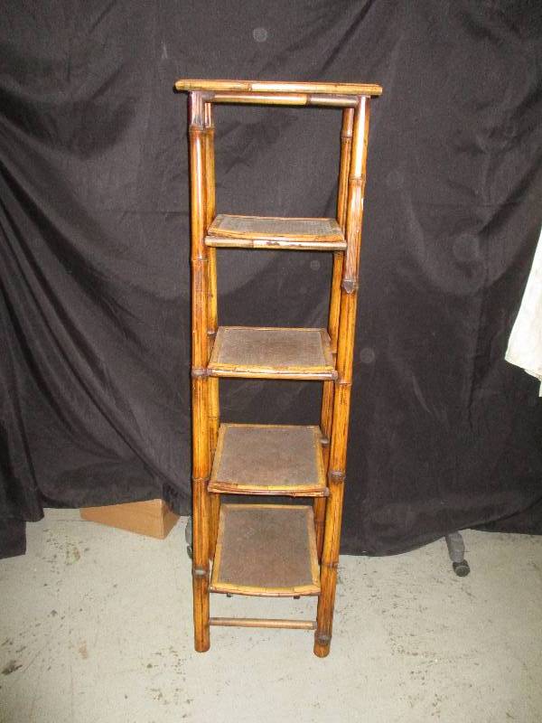 lot 59 image: Collapsible Bamboo looking shelf