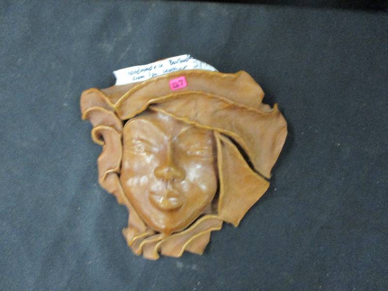 lot 127 image: Handmade in Barbados from 1 pc of leather
