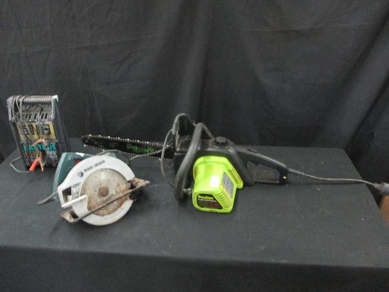 lot 150 image: Skil Saw, Battery Charger and Chain Saw