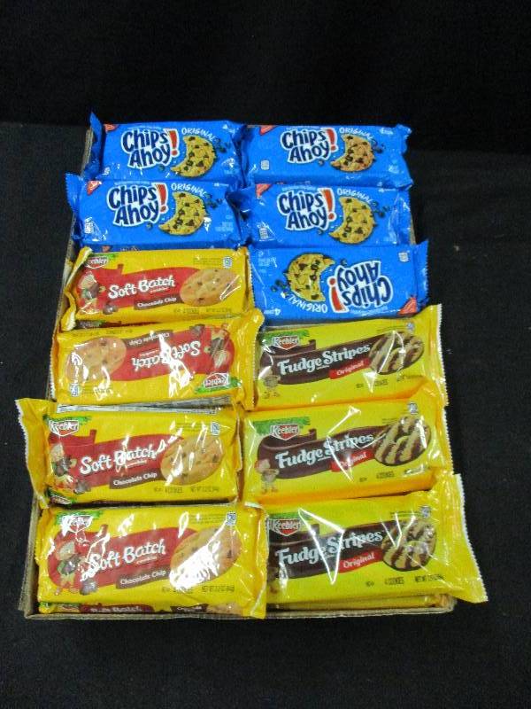 lot 175 image: 48 Packs of Cookies