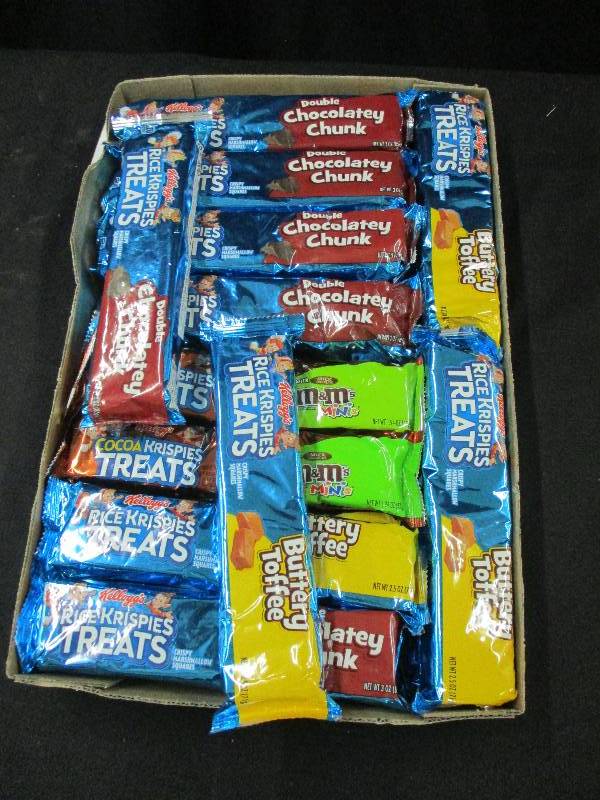 lot 195 image: 22 Rice Crispy Bars