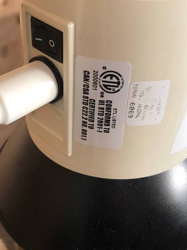 lot 13 image: Retails Used $350.00 Brewer Professional Products 15100 Mobile Arched Adjustible Medical Exam Multi-faceted Reflector Light Lamp - Excellent Condition - WhiteBlack