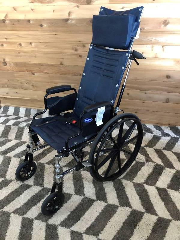 lot 20 image: WOW Like New Condition Invacare Tracer SX5 Recliner Wheelchair - Check It Out