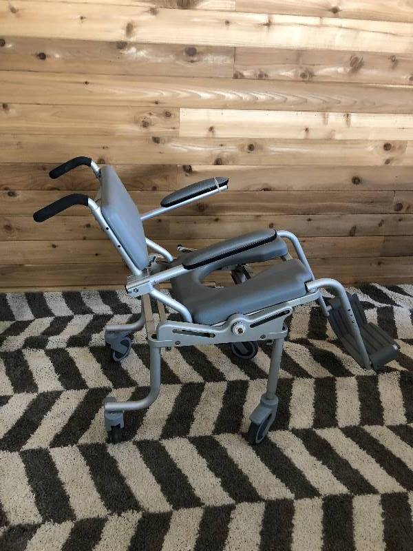 lot 24 image: Shower Commode Bathroom Transfer Wheelchair