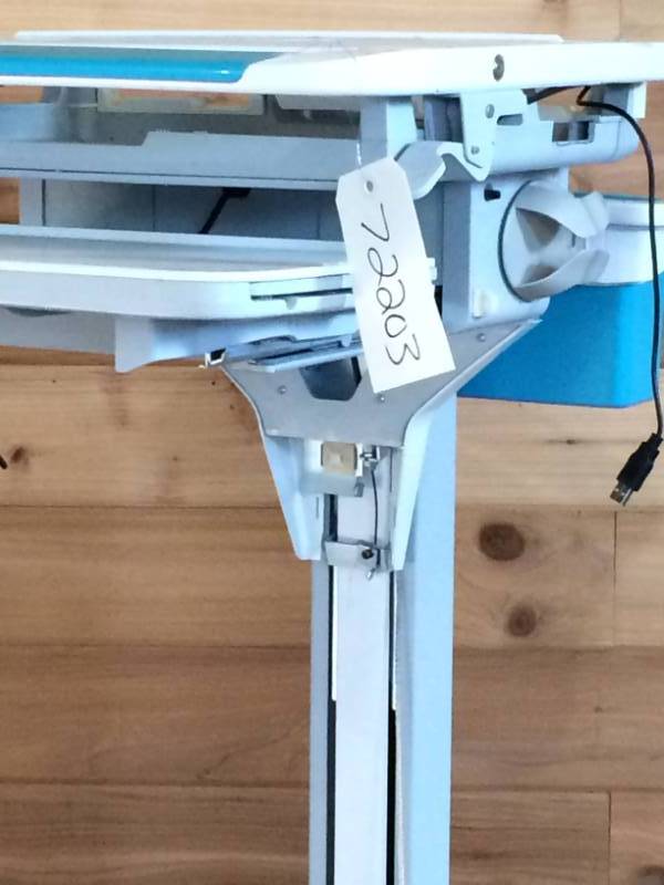 lot 46 image: Ergotron Mobile Desktop Laptop Workstation