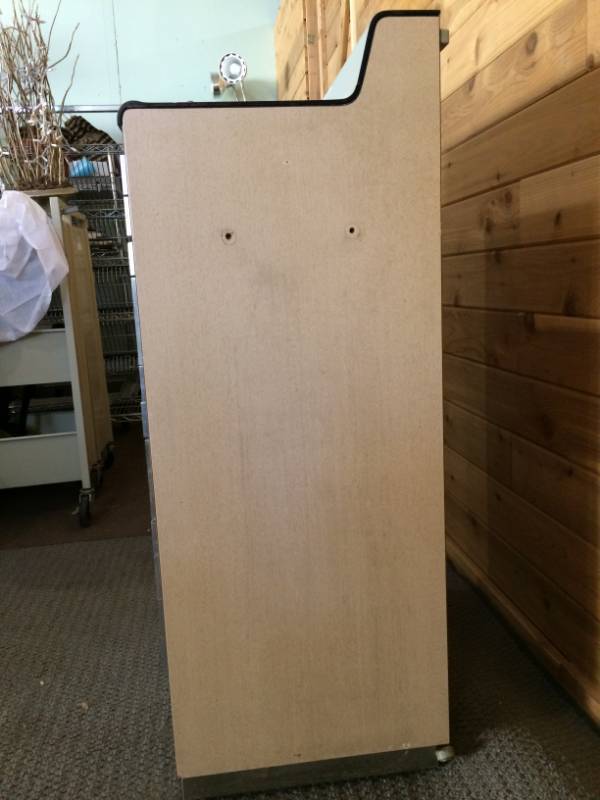 lot 29 image: WOW Another Retro Cool Multi-Funtional Crafters Mechanics - Many Drawers Cabinet - Has Some Wear & Tear But For The Most Part Pretty Neato