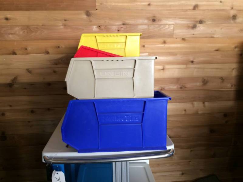 lot 30 image: Plastic Stackable Storage Containers