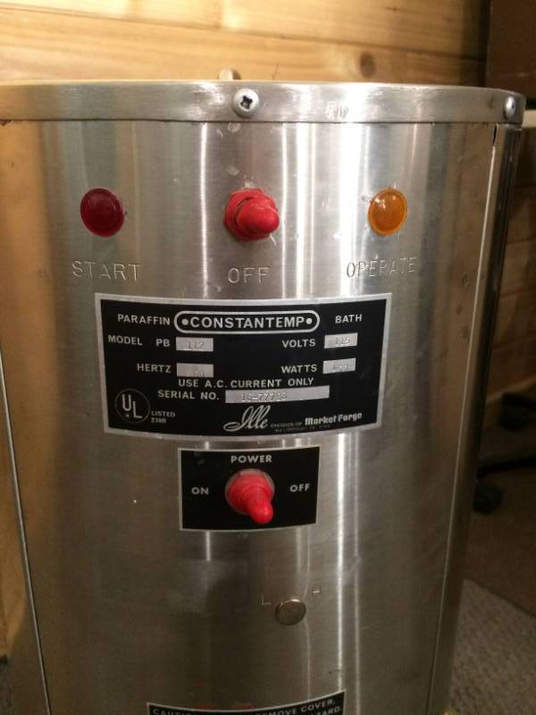 lot 48 image: Ferno-Ille PB112 Constantemp Paraffin Bath - Great Working Condition