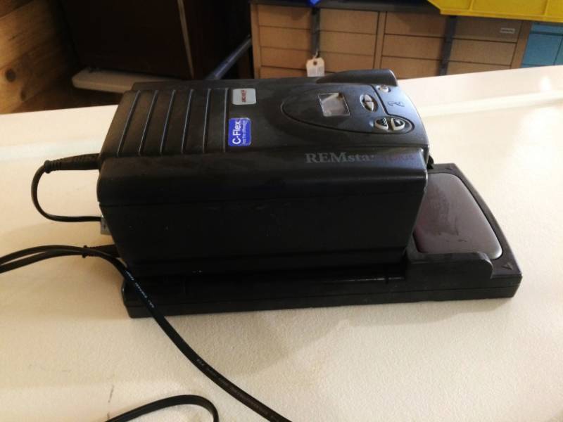 lot 59 image: RESPIRONICS REMSTAR PLUS 1005792 HEATED HUMIDIFIER Humidifier  Heater - Great Working Condition