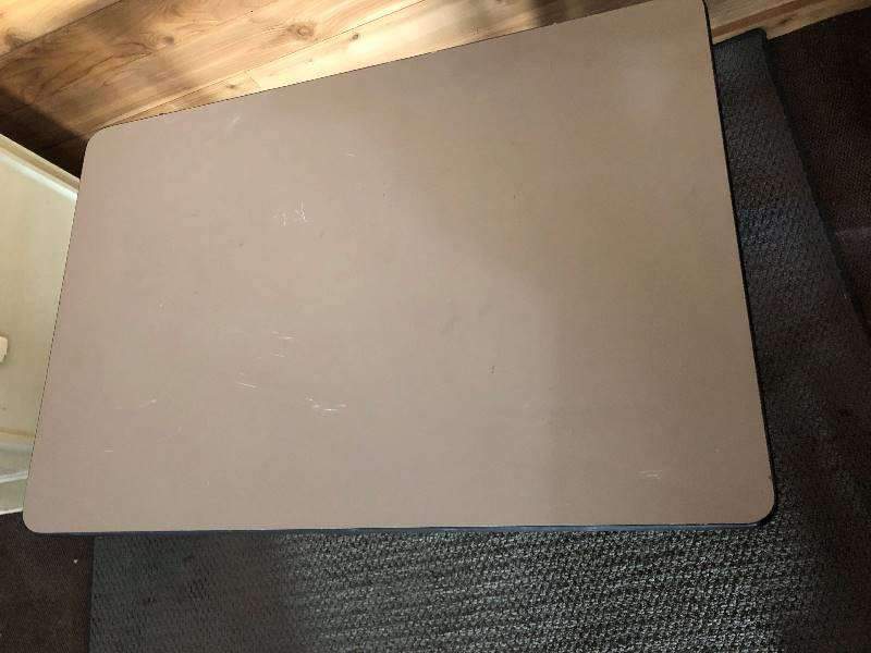 lot 9 image: Heavy Duty Table