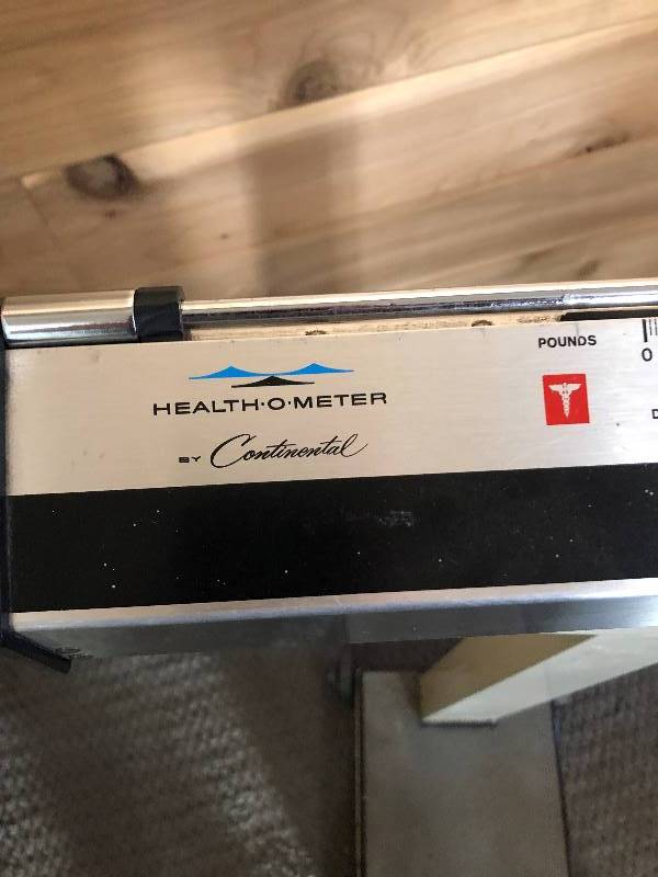 lot 26 image: Health O Meter Standing Scale by Continental