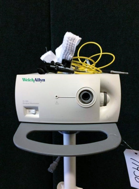 lot 17 image: MSRP Used $1700 Welch Allyn CL 300 Light Source Surgical Illuminator Headlight - Excellent Working Condition